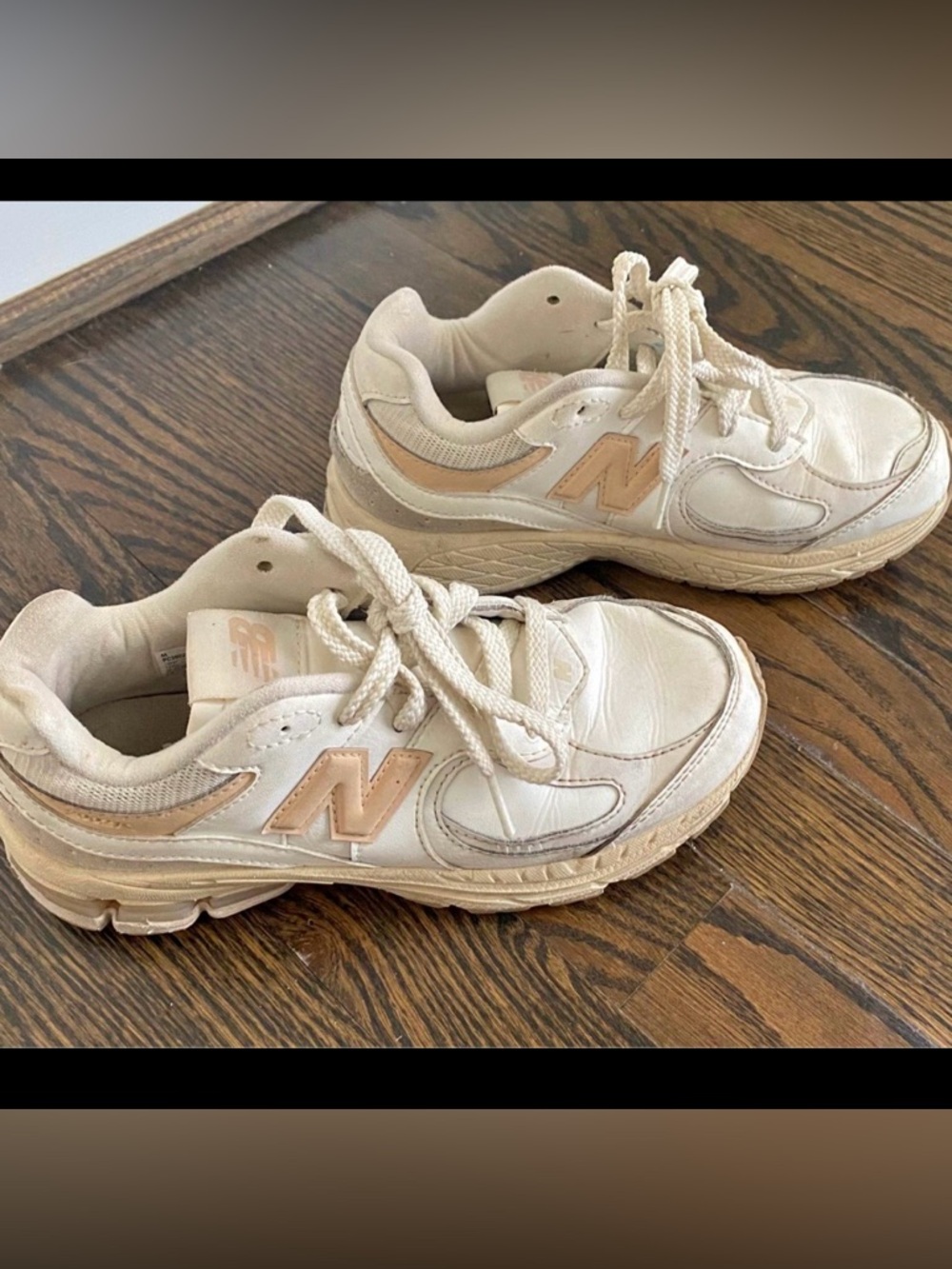 New Balance Kids Cream and Tan Runner Sneakers Size 3